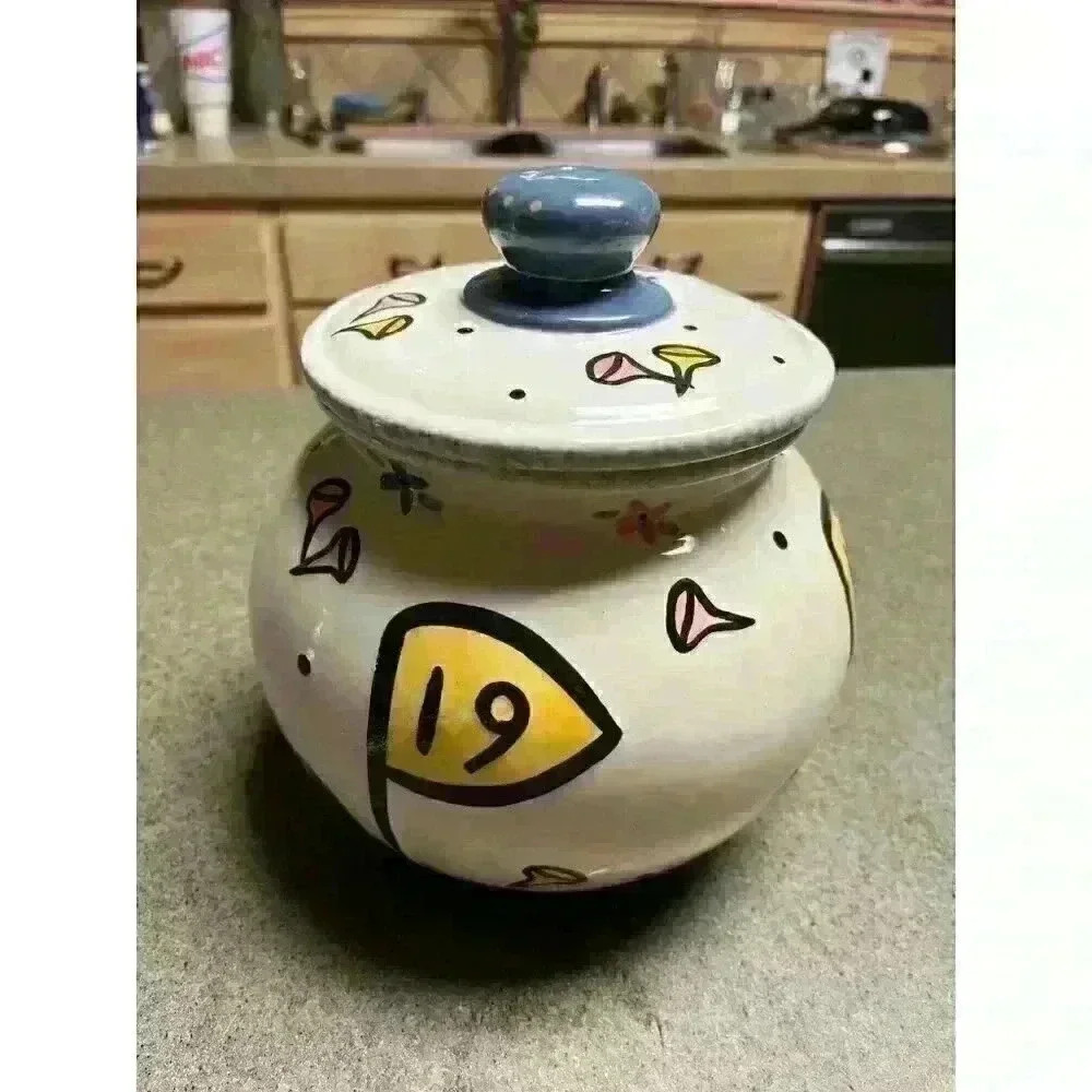 Golf motive ceramic cookie/treats jar‎ 19th Hole